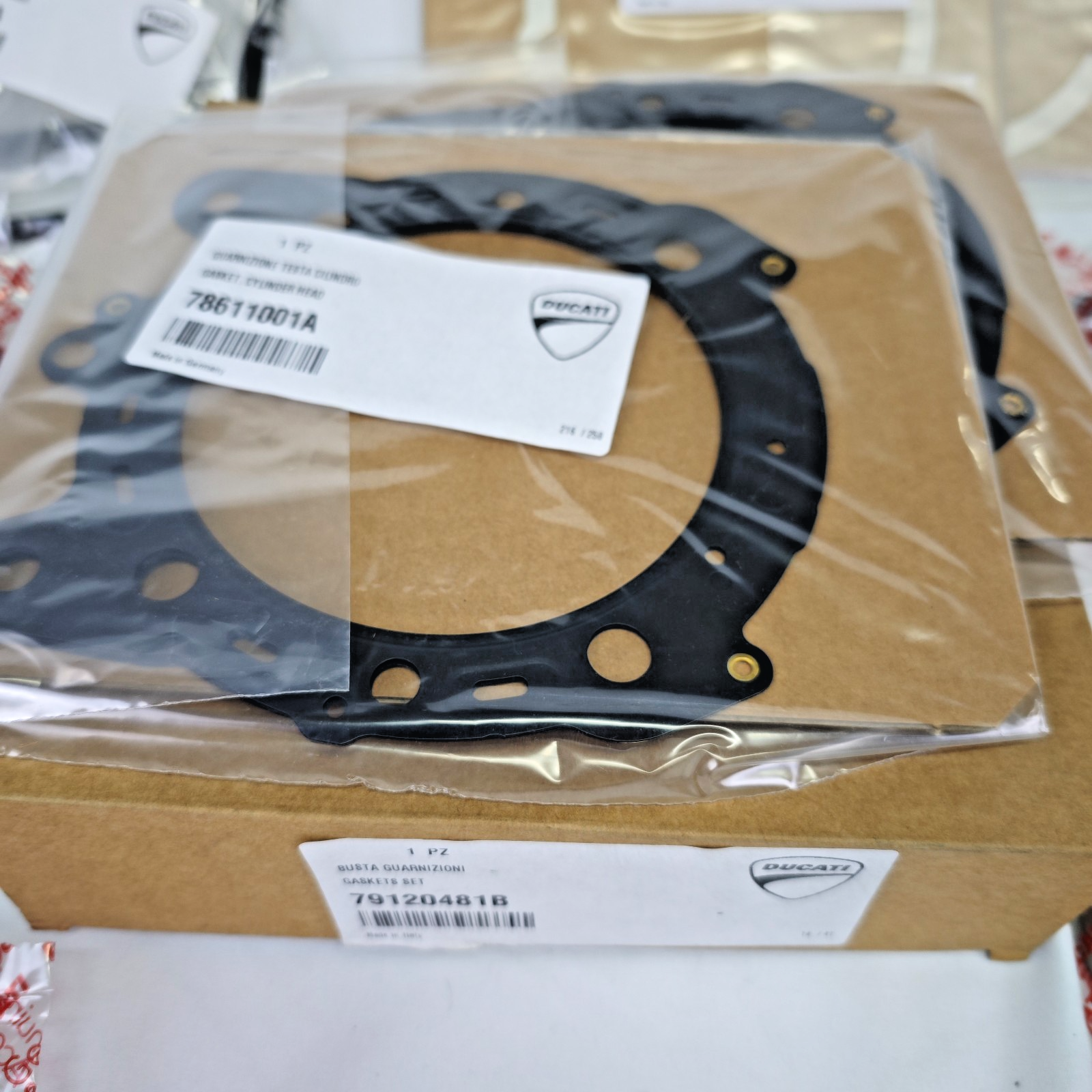 [NEW] DUCATI GENUINE GASKETS SET DIAVEL MONSTER MULTISTRADA 79120481B