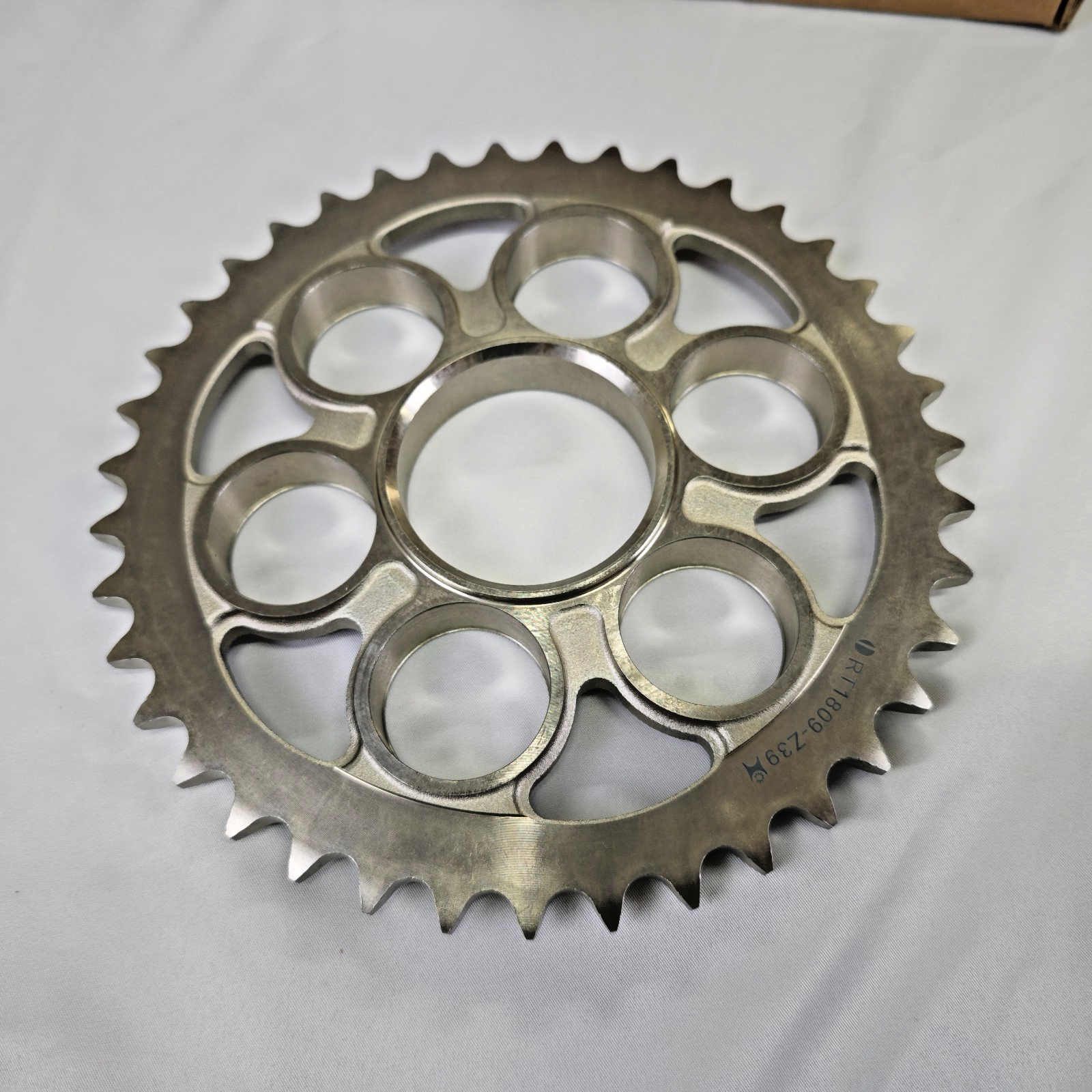 [New] Ducati Genuine Final Drive Kit Panigale V4 / S 67621161A