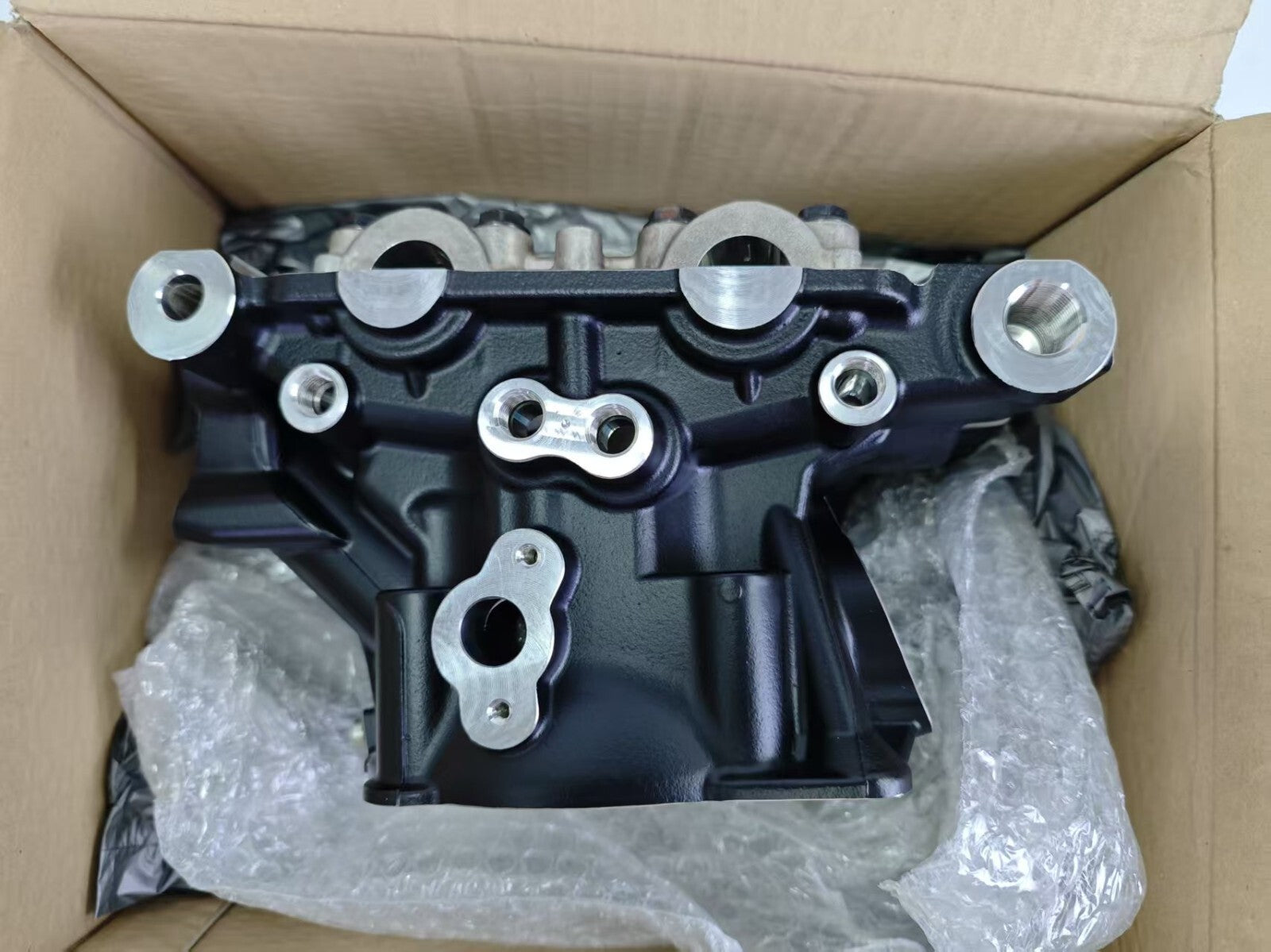[NEW] Ducati Supersport S 939 2017 2018 2019 2020 engine vertical cylinder head
