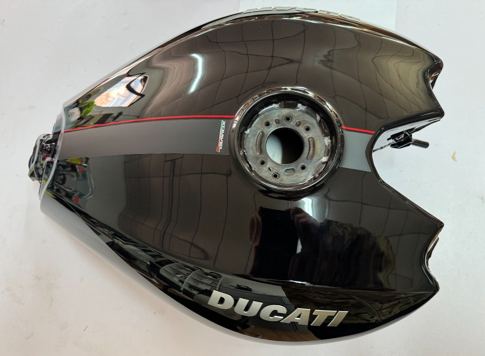 [NEW] Genuine Ducati 2017-2022 Diavel XDiavel S Gloss Black Fuel Tank 58612721AM