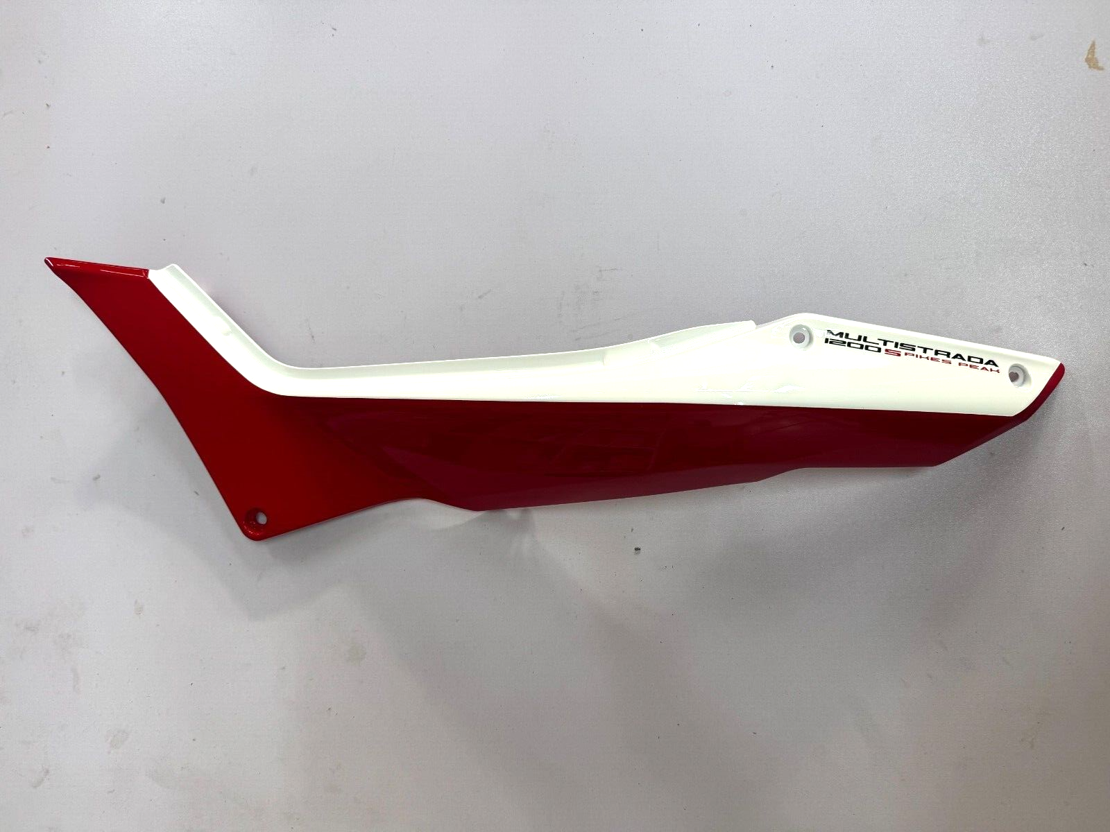 [NEW] Ducati Multistrada 1200 S Pikes Peak 2013-2014 Left Frame Cover-48211631AG