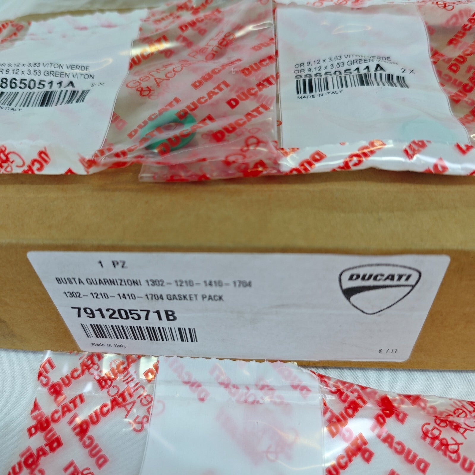 Ducati Genuine Original Cylinder Gasket Kit Set 939 950 V2 Multistrada 79120571B