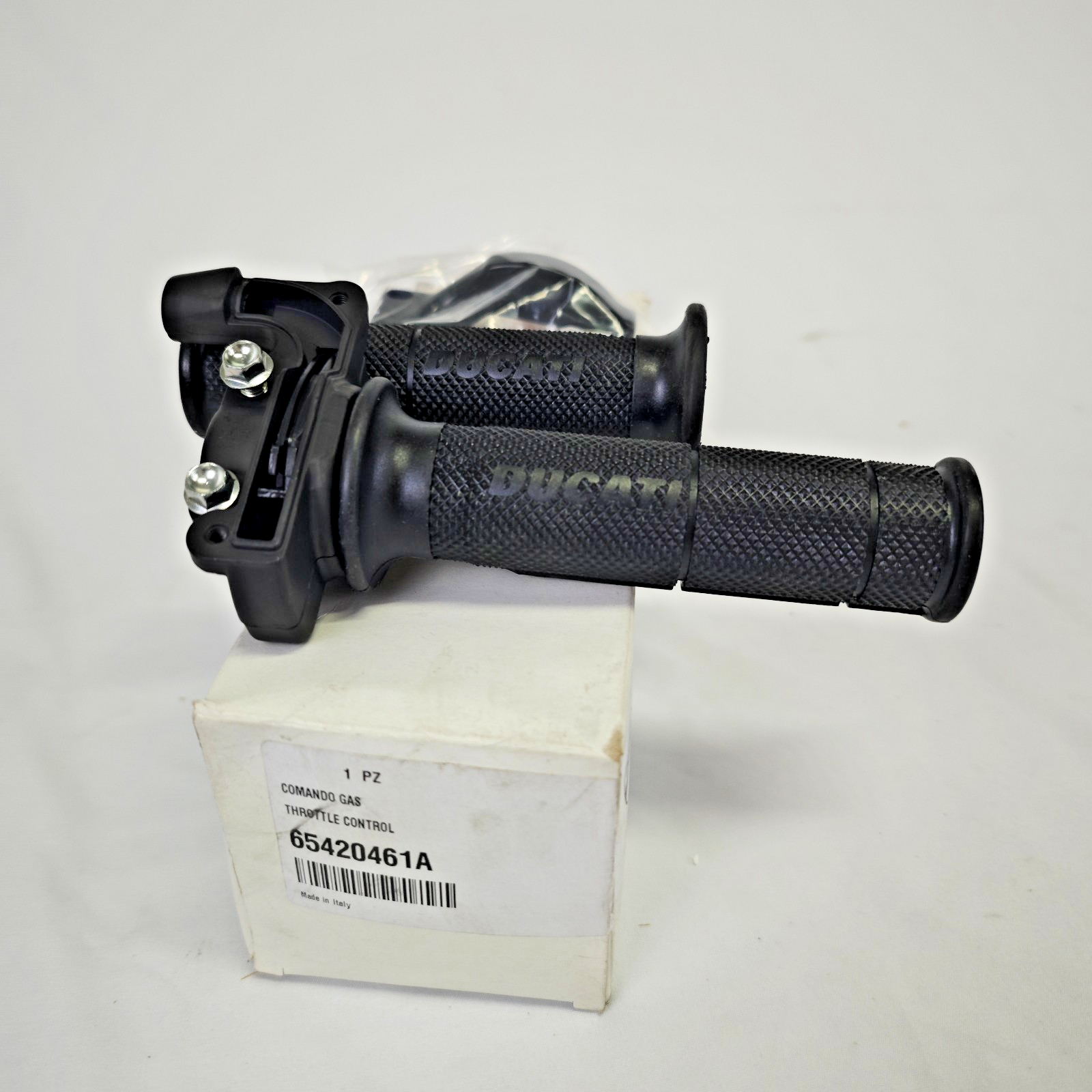 New Ducati OEM Throttle Handle Grip Set 400 800 Scrambler 797 Monster 65420461A